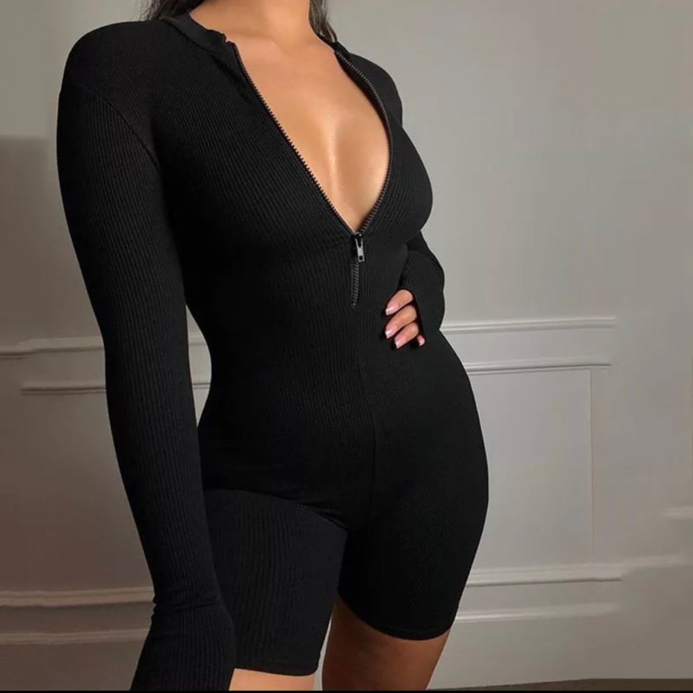 Women’s long sleeve 3/4 zip up romper shorts - Picture 2 of 3